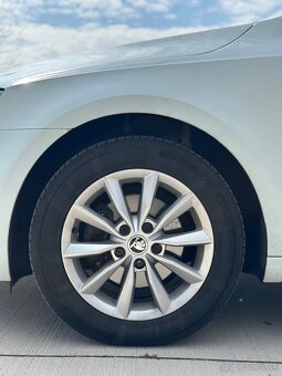 Škoda Octavia III DSG 2.0TDI 110kw - 6