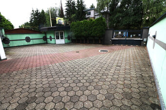 PREDAJ POLYFUNKČNÁ VILA BLÍZKO CENTRA MESTA - 6