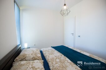 Dvojizbový byt s parkovaním a predzáhradkou na prenájom - 6