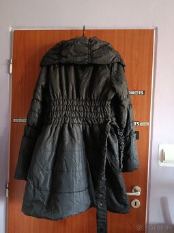 Dámska zimná bunda čierna aj bordová. - 6