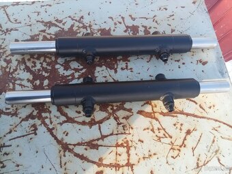 Hydraulický valec obojstranný - 6