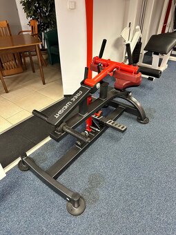 Profesionálny stroj na lýtka - 6