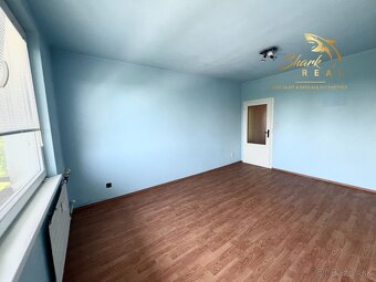 Veľký 3 izbový byt s balkónom predaj / Levice - 6
