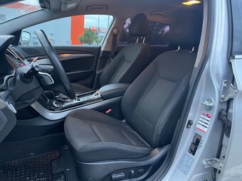 Hyundai i40 CW 1.7 CRDi 100kw A/T - 6