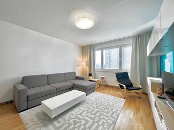 Na prenájom 3-izbový byt s 3 samostatnými izbami – Ružinov - 6