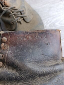 Nemecký vojenský batoh-teľacina, vojenské boty - 6