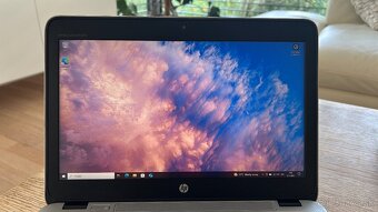 HP EliteBook 820 G3 - 6