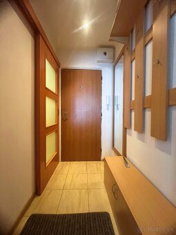 Krásna,zariadená garsónka s balkónom, ul. Tekovská, Levice - 6