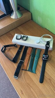 Apple Watch 8 45mm - 6