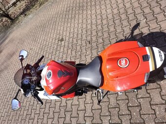 Suzuki GSXR 600 - 6