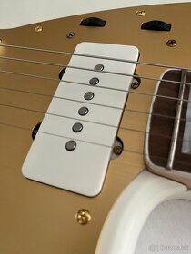 Nový Fender Squier 40th Anniversary Jazzmaster Gold Edition - 6