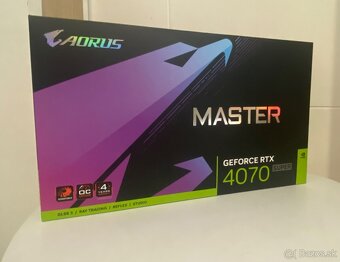 GIGABYTE AORUS GeForce RTX 4070 SUPER MASTER 12G - 6