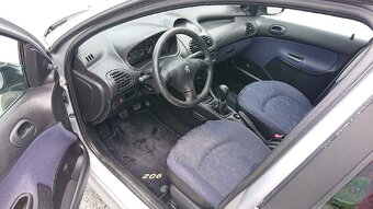 Peugeot 206 1,4 - 6