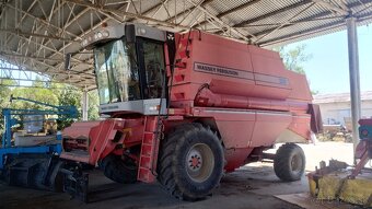 Sklízecí mlátička kombajn mf Massey Ferguson 38 - 6