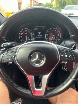 Mercedes A trieda 180 BlueEFFICIENCY - 6
