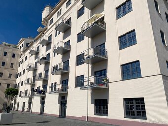 PREDAJ komerčného priestoru - novostavby - 6