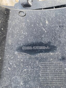 Jaguar XF diely na predny naraznik - 6