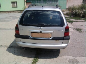 Rozpredam Opel vectra B combi 1.8 85kw benzin - 6