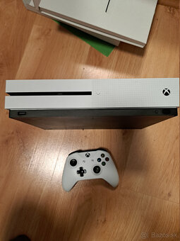 Xbox One S 1 TB + 2 hry - 6