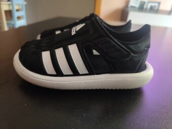 Detské Adidas sandálky - 6