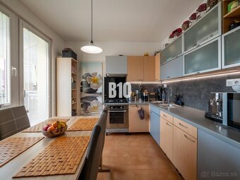 Zrekonštruovaný 4 izbový byt s balkónom - bez susedov nad va - 6
