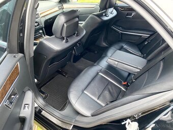 Mercedes E W212 A/T - 6