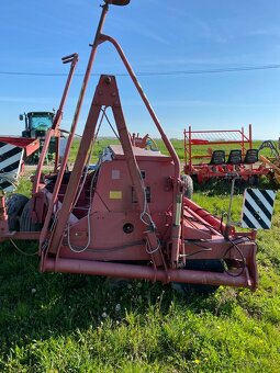 IH 6200 sejačka obilnín 4,2m- - 6