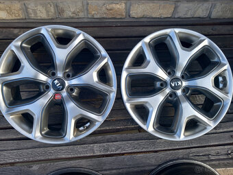 5x114.3 R19 Kia Sorento +snimace - 6