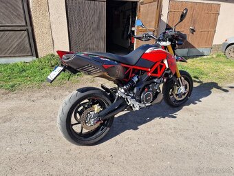 Aprilia Dorsoduro 900 - 6