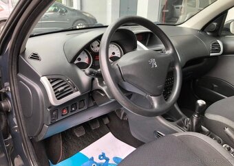 Peugeot 206 + 1.4 benzín manuál 54 kw - 6