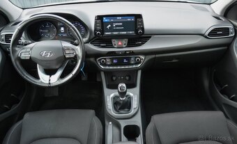 Hyundai i30 CW 1.6 CRDi Family SR 1Majiteľ - 6