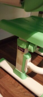 Rastúci písací stôl + stolička - 6