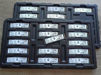 Kingston 1TB, 512GB, Intel 2TB NVME M.2 - 6