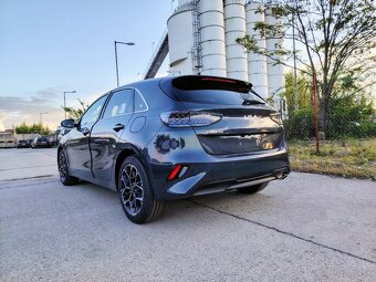 Kia Ceed 1,5 T-GDi M6 Edícia Sport - 6