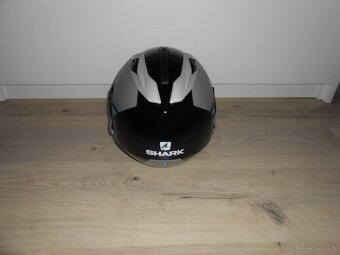 Predam krasnu novu moto prilbu znacky SHARK EVO GT SEAN - 6