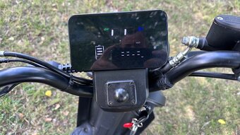 Predam elektricky Skuter LA Soirus vo výbornom stave lítiová - 6