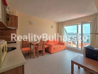 Prodej zařízeného apartmánu 2+kk s balkonem – Slunečné pobře - 6
