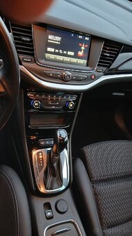 Opel Astra K 2019 / Automat / - 6