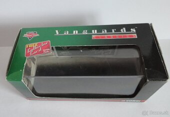 Automodel - 6