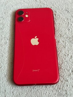 Predám Apple iPhone 11 64GB RED Na ráme sú známky používania - 6