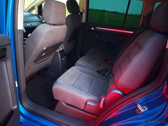 VW Touran 2.0TDI 103 kw 5 mestne - 6