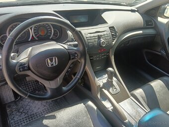 Honda accord 2.4 benzín 2010 - 6