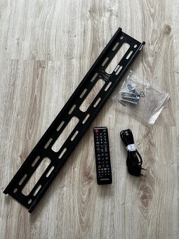 Samsung 50" UHD 4K Smart TV UE50KU6072U - 6