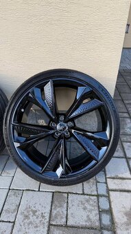 Audi RS6, RS7, SQ7, SQ8 R22 - 6