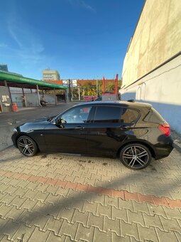 BMW 120i - 6