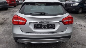 MB GLA 200 1,6 benzin 115kw rok 2015 - 6