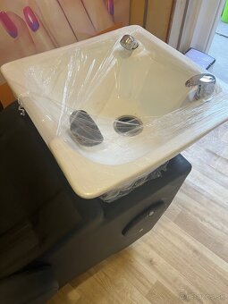 Kadernícka umyvacia jednotka - 6