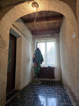 Rodinný dom v malebnej obci Medvecké - 6