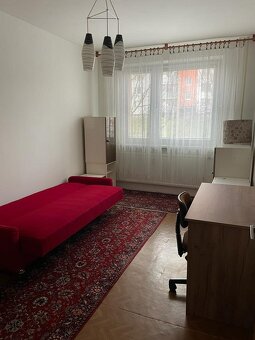 PRENÁJOM IZBY V 4 IZBOVOM BYTE - KLOKOČINA - 6