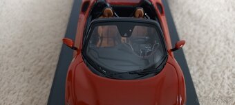 Predám model Ferrari 296 GTS 1:43 Looksmart - 6